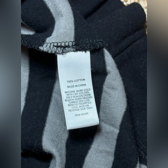 Express Lightweight Sweatshirt w/Hood,Black & Gray,Striped, Men's Size Small - Picture 9 of 10